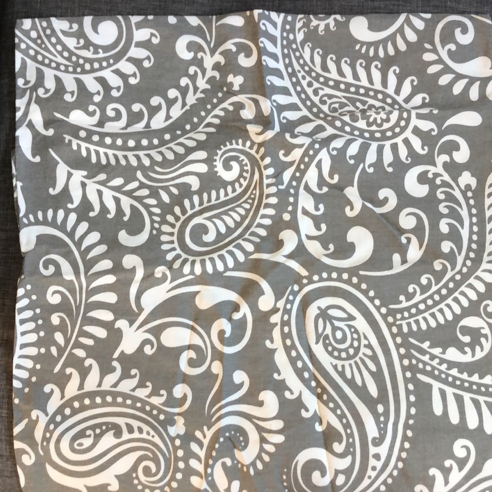 Set of 2 Grey/White Pillow Covers 23” x 21”